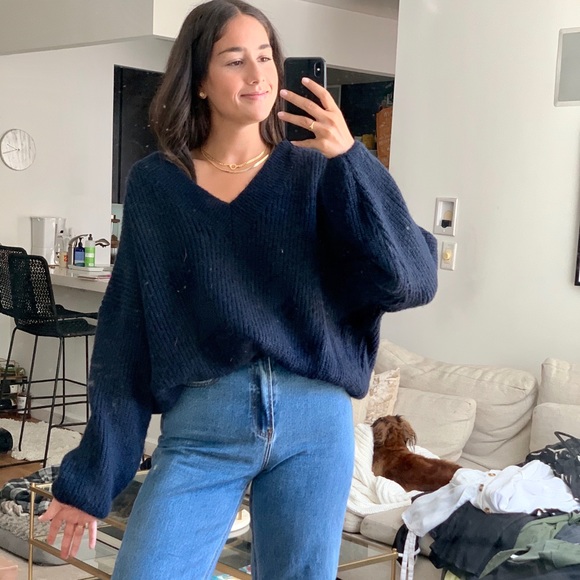 Zara Sweaters - Cropped sweater